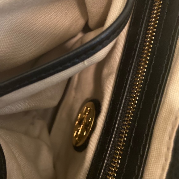 Tory Burch black & gold purse. excellent condition. w/ original dust bag. - Picture 6 of 9
